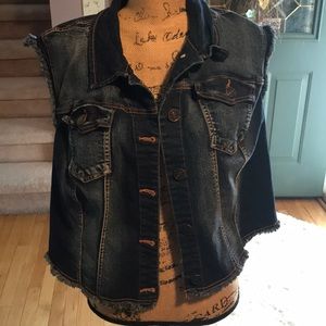🌺 Jean sleeveless jacket